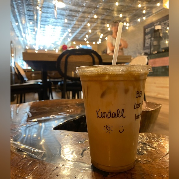 Meet Me!! 🤍✨ - Picture 7 of 7